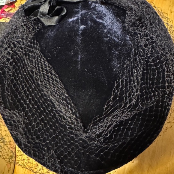 Vintage Velvet Blue Netting Gems Pearls Chapeaux Louise Hat Blue 50s - Picture 2 of 5